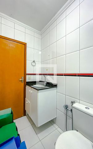 Casa à venda com 255m², 4 quartos e 6 vagasBanheiro da Suíte