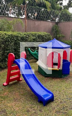 Apartamento à venda com 65m², 2 quartos e 2 vagas Apartamento à venda com 65m², 2 quartos e 2 vagasÁrea comum - Playground