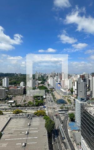 Studio à venda com 25m², 1 quarto e sem vagaVista Piscina