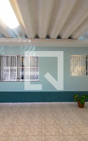 Casa à venda com 160m², 3 quartos e 4 vagas Casa à venda com 160m², 3 quartos e 4 vagasGaragem