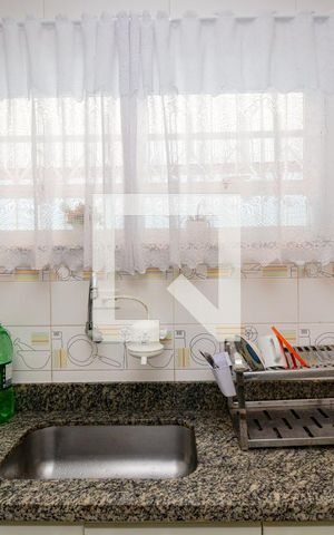 Casa à venda com 160m², 3 quartos e 4 vagas Casa à venda com 160m², 3 quartos e 4 vagasCozinha