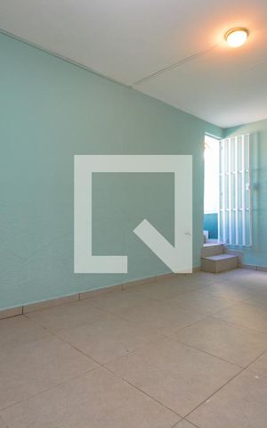 Casa à venda com 160m², 3 quartos e 4 vagas Casa à venda com 160m², 3 quartos e 4 vagasGaragem