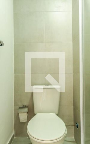 Apartamento para alugar com 32m², 2 quartos e sem vaga Apartamento para alugar com 32m², 2 quartos e sem vagaBanheiro