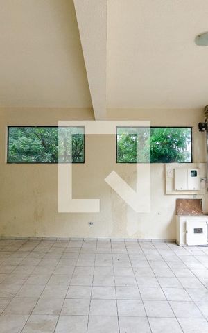 Casa para alugar com 180m², 3 quartos e 2 vagas Casa para alugar com 180m², 3 quartos e 2 vagasGaragem