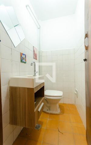 Casa para alugar com 180m², 3 quartos e 2 vagas Casa para alugar com 180m², 3 quartos e 2 vagasLavabo