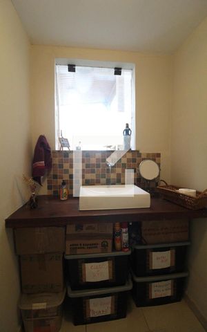 Apartamento à venda com 190m², 3 quartos e 2 vagas Apartamento à venda com 190m², 3 quartos e 2 vagasLavabo