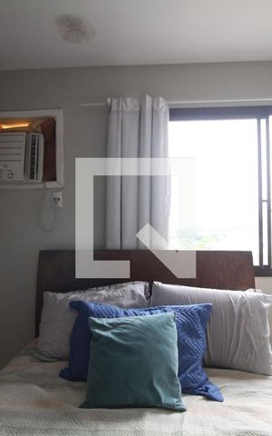 Apartamento à venda com 190m², 3 quartos e 2 vagas Apartamento à venda com 190m², 3 quartos e 2 vagasSuíte