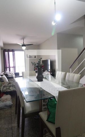 Apartamento à venda com 190m², 3 quartos e 2 vagas Apartamento à venda com 190m², 3 quartos e 2 vagasSala