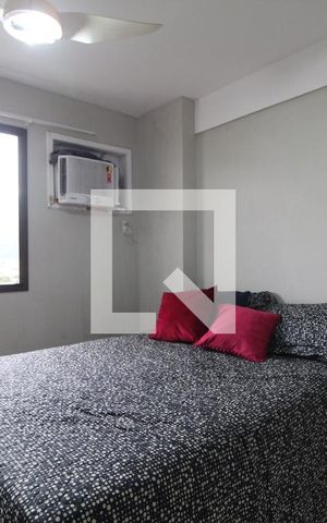 Apartamento à venda com 190m², 3 quartos e 2 vagas Apartamento à venda com 190m², 3 quartos e 2 vagasQuarto 2