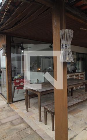 Apartamento à venda com 190m², 3 quartos e 2 vagas Apartamento à venda com 190m², 3 quartos e 2 vagasTerraço