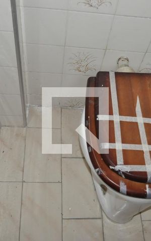 Apartamento para alugar com 70m², 2 quartos e sem vagaBanheiro de Serviço