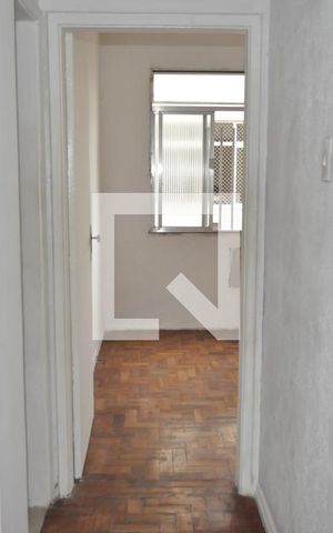 Apartamento para alugar com 70m², 2 quartos e sem vagaCorredor