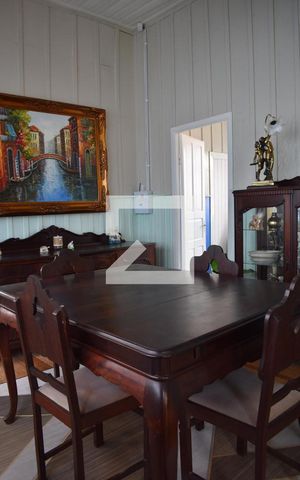 Casa para alugar com 218m², 2 quartos e 2 vagasSala de jantar