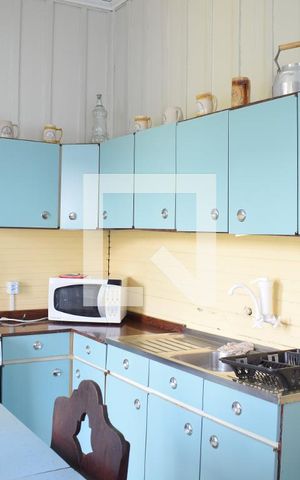 Casa para alugar com 218m², 2 quartos e 2 vagasCozinha