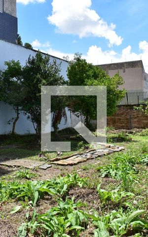 Casa para alugar com 218m², 2 quartos e 2 vagasQuintal