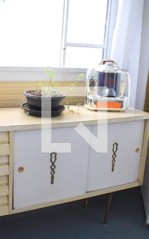 Casa para alugar com 218m², 2 quartos e 2 vagasCozinha