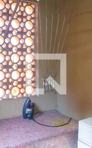 Casa de condomínio à venda com 155m², 5 quartos e 3 vagas Casa de condomínio à venda com 155m², 5 quartos e 3 vagasÁrea de Serviço