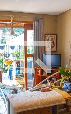 Casa de condomínio à venda com 155m², 5 quartos e 3 vagas Casa de condomínio à venda com 155m², 5 quartos e 3 vagasQuarto de Serviço