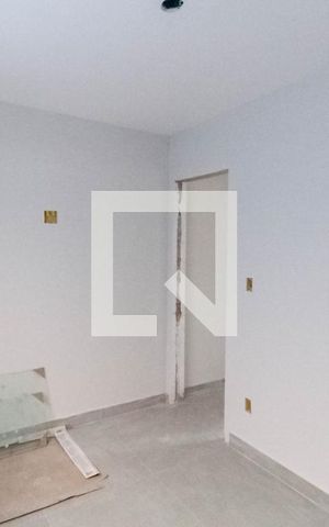 Casa à venda com 70m², 2 quartos e 1 vaga Casa à venda com 70m², 2 quartos e 1 vagaQuarto