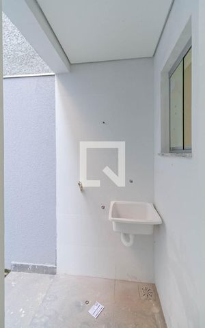 Casa à venda com 70m², 2 quartos e 1 vaga Casa à venda com 70m², 2 quartos e 1 vagaÁrea de serviço