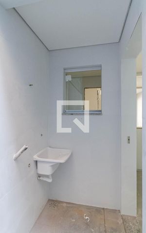 Casa à venda com 70m², 2 quartos e 1 vaga Casa à venda com 70m², 2 quartos e 1 vagaÁrea de serviço