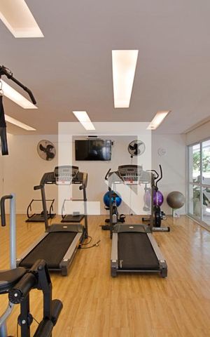 Apartamento à venda com 169m², 3 quartos e 4 vagas Apartamento à venda com 169m², 3 quartos e 4 vagasÁrea comum - Academia
