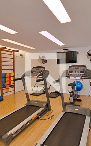Apartamento à venda com 169m², 3 quartos e 4 vagas Apartamento à venda com 169m², 3 quartos e 4 vagasÁrea comum - Academia