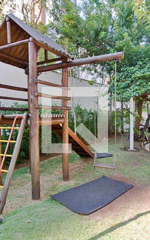 Apartamento à venda com 169m², 3 quartos e 4 vagas Apartamento à venda com 169m², 3 quartos e 4 vagasÁrea comum - Playground