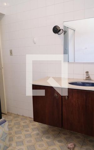 Casa para alugar com 340m², 4 quartos e 3 vagasBanheiro da Suíte 3
