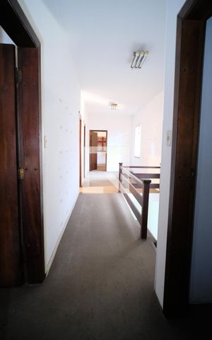Casa para alugar com 340m², 4 quartos e 3 vagasCorredor