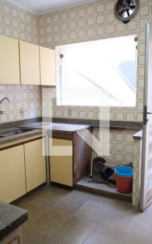 Casa para alugar com 340m², 4 quartos e 3 vagasCozinha