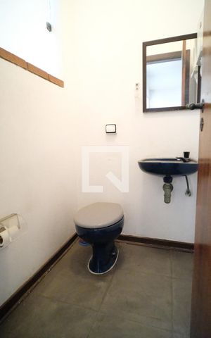 Casa para alugar com 340m², 4 quartos e 3 vagasBanheiro