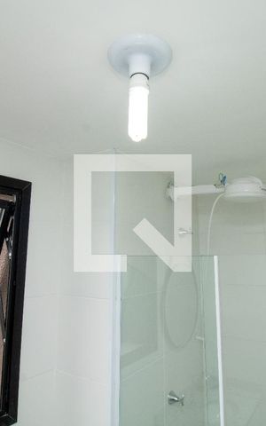 Studio à venda com 25m², 1 quarto e sem vaga Studio à venda com 25m², 1 quarto e sem vagaBanheiro, chuveiro, box, janela