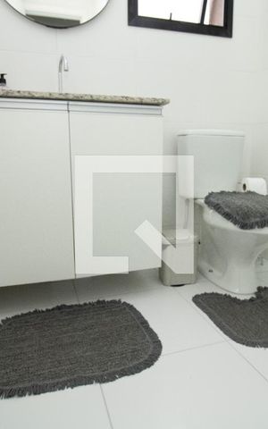 Studio à venda com 25m², 1 quarto e sem vaga Studio à venda com 25m², 1 quarto e sem vagaBanheiro, armário, box