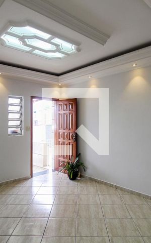 Casa para alugar com 120m², 2 quartos e 1 vaga Casa para alugar com 120m², 2 quartos e 1 vagaSala