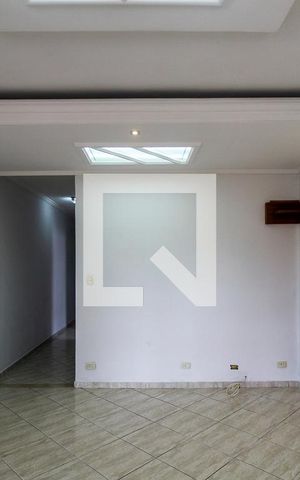 Casa para alugar com 120m², 2 quartos e 1 vaga Casa para alugar com 120m², 2 quartos e 1 vagaSala