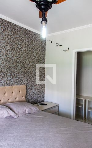 Casa de condomínio à venda com 422m², 4 quartos e 4 vagas Casa de condomínio à venda com 422m², 4 quartos e 4 vagasQUARTO 3