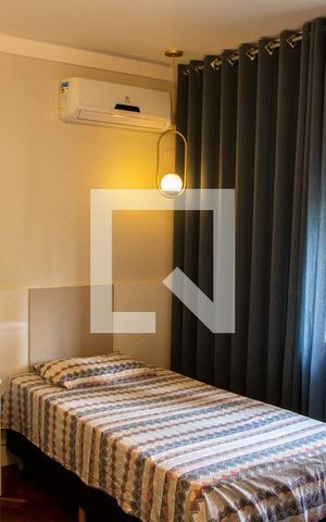 Casa de condomínio à venda com 422m², 4 quartos e 4 vagas Casa de condomínio à venda com 422m², 4 quartos e 4 vagasQUARTO 2