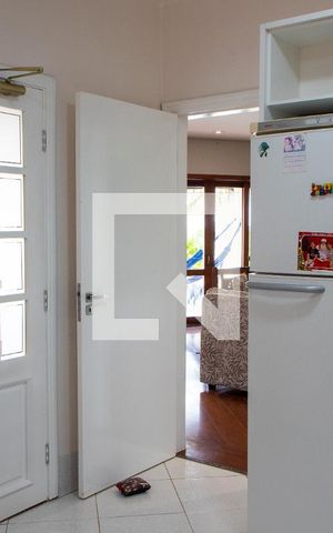 Casa de condomínio à venda com 422m², 4 quartos e 4 vagas Casa de condomínio à venda com 422m², 4 quartos e 4 vagasCOZINHA