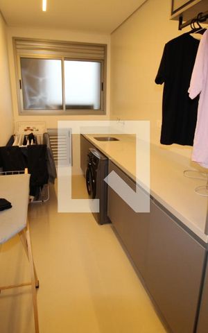 Apartamento à venda com 211m², 3 quartos e 3 vagasÁrea de Serviço