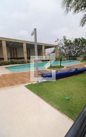 Apartamento à venda com 211m², 3 quartos e 3 vagasÁrea comum - Piscina
