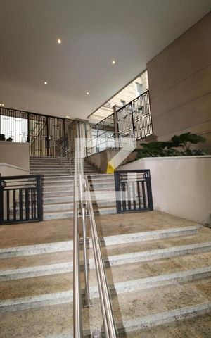 Apartamento à venda com 211m², 3 quartos e 3 vagasEntrada