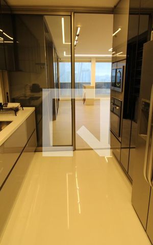 Apartamento à venda com 211m², 3 quartos e 3 vagasCozinha