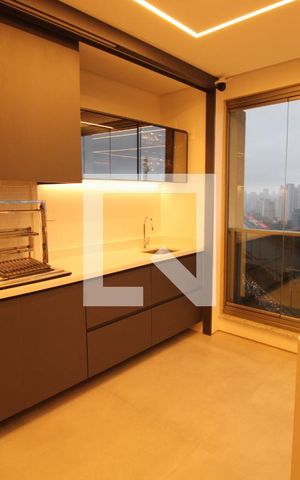 Apartamento à venda com 211m², 3 quartos e 3 vagasChurrasqueira