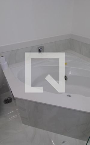 Apartamento à venda com 211m², 3 quartos e 3 vagasBanheiro da Suíte 1