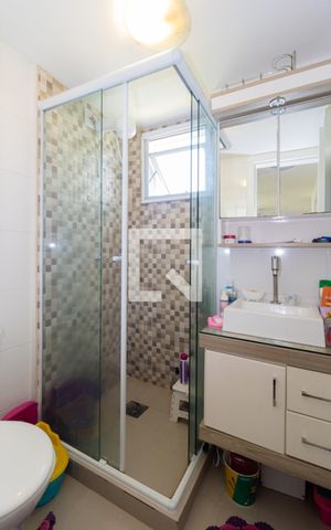 Apartamento à venda com 71m², 3 quartos e 2 vagasBanheiro