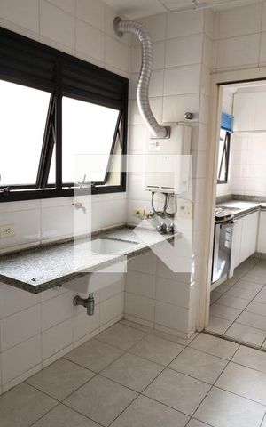 Apartamento para alugar com 125m², 3 quartos e 3 vagas Apartamento para alugar com 125m², 3 quartos e 3 vagasÁrea de Serviço