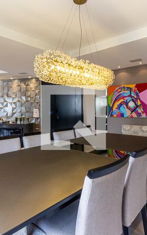 Apartamento à venda com 306m², 3 quartos e 6 vagas Apartamento à venda com 306m², 3 quartos e 6 vagasSala de Jantar