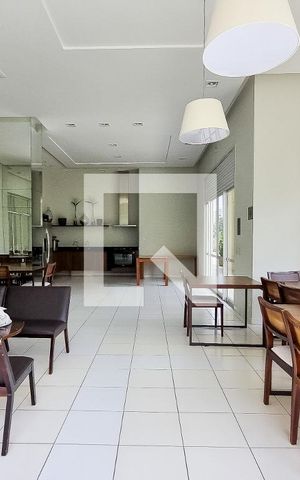 Apartamento à venda com 128m², 3 quartos e 2 vagas Apartamento à venda com 128m², 3 quartos e 2 vagasÁrea comum - Salão de festas