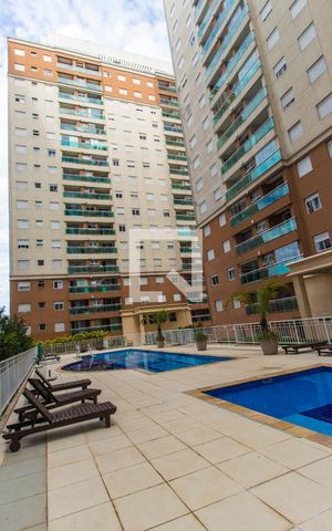 Apartamento para alugar com 60m², 2 quartos e 1 vagaPiscina